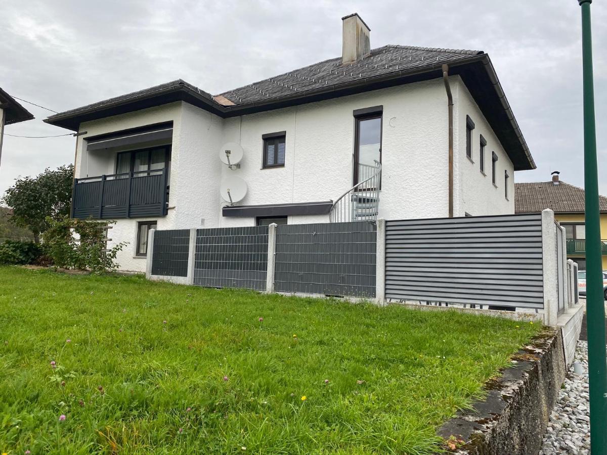 Wohnhaus City Sued Herzogsdorf Dış mekan fotoğraf