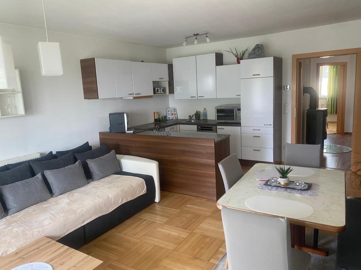Wohnhaus City Sued Herzogsdorf Dış mekan fotoğraf